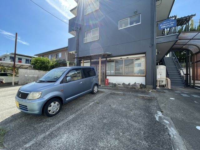 有玉台4丁目　貸店舗の駐車場