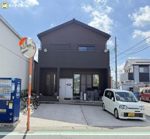 草加市苗塚町　中古一戸建て