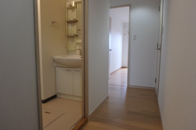 サンライズエモトの内装|別部屋同間取りのお写真となります。参考にご覧くださいませ。