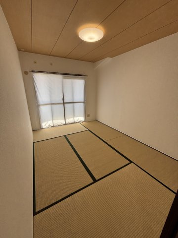 アルトラマンション　B棟