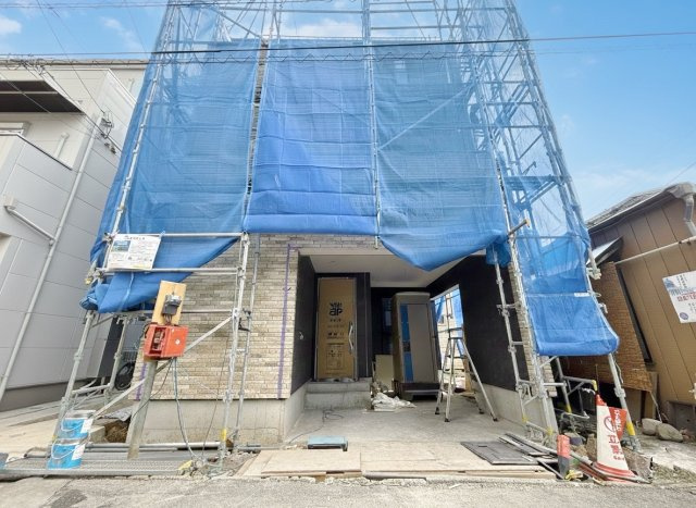 豊島区南池袋4丁目 限定1棟の外観|「東池袋」駅徒歩1分の好立地♪　
LDK19.4帖+4部屋+カースペース
広々ルーフバルコニー付き