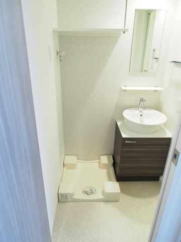 エスリード難波グレイスの洗面所