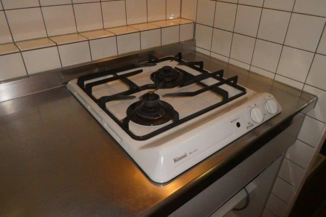ウイステリアコート田ノ上Ⅱのキッチン|２口ガスコンロ