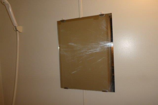 ウイステリアコート田ノ上Ⅱの洗面所|浴室鏡