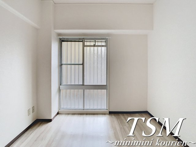 第３林ビルの洋室