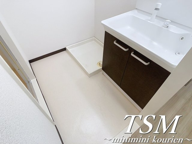 第３林ビルの洗面所