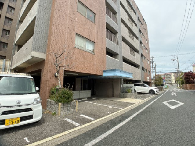 サンライズエモト