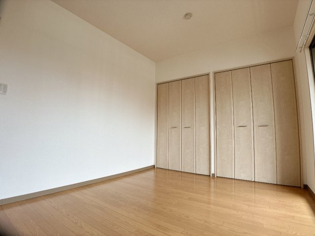 サンライズエモト