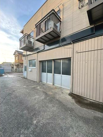 アビテ・ナポール2　店舗B