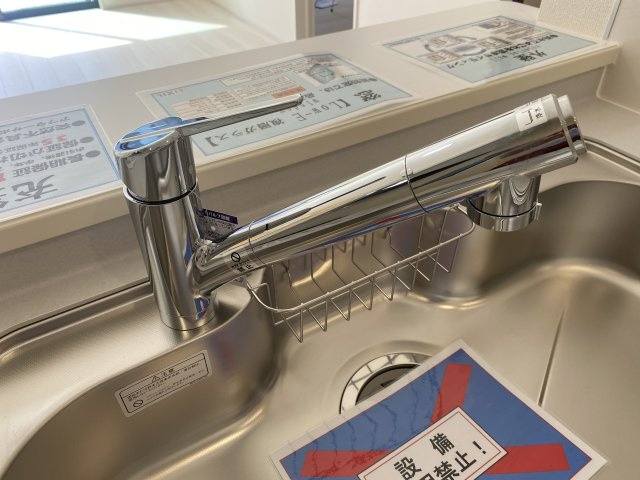 『八王子市新築戸建て』八王子市1549-3【仲介手数料無料】　１６期のキッチン|～仲介手数料無料☆八王子ひなた不動産～　八王子市下恩方町　新築戸建て