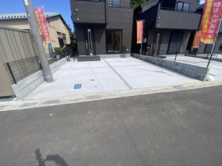 祝：成約済み　八王子市　下恩方町　新築戸建て　１６期の駐車場|～仲介手数料無料☆八王子ひなた不動産～　八王子市下恩方町　新築戸建て