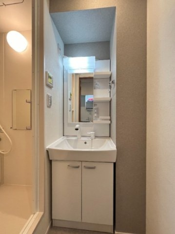 ヴァンガードハイツ東村山の独立洗面台