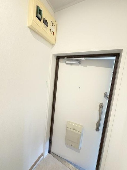 大宮七里グリーンハイツ2号棟の玄関|ゆったりとした玄関です