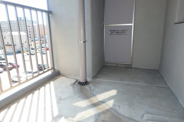 サンライズエモトの収納|別部屋同間取りのお写真となります。参考にご覧くださいませ。