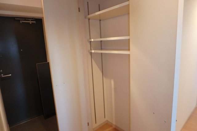 サンライズエモトの内装|別部屋同間取りのお写真となります。参考にご覧くださいませ。