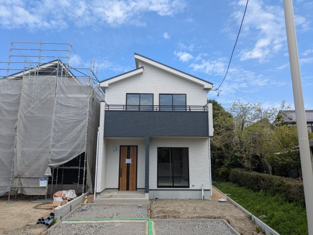 【錦町花ノ井　5号棟】家族が集まるLDKはゆとりある19.2帖♪