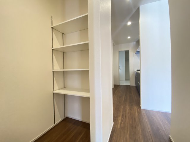 『八王子市新築戸建て』八王子市1549-3【仲介手数料無料】　１６期の収納|～仲介手数料無料☆八王子ひなた不動産～　八王子市下恩方町　新築戸建て