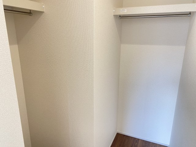 『八王子市新築戸建て』八王子市1549-3【仲介手数料無料】　１６期の収納|～仲介手数料無料☆八王子ひなた不動産～　八王子市下恩方町　新築戸建て