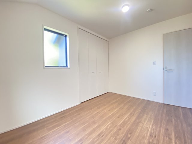 『八王子市新築戸建て』八王子市1549-3【仲介手数料無料】　１６期の洋室|～仲介手数料無料☆八王子ひなた不動産～　八王子市下恩方町　新築戸建て