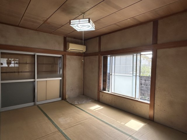 阿南市津乃峰町東分中古戸建の和室