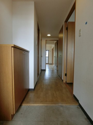 【玄関】 | モナークシャトー