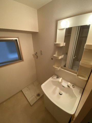 ルピナス高砂の洗面所