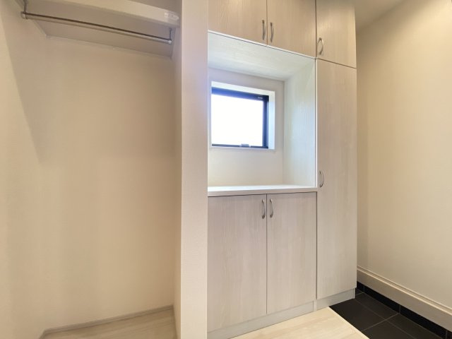 『八王子市新築戸建て』八王子市1549-3【仲介手数料無料】　１６期の収納|～仲介手数料無料☆八王子ひなた不動産～　八王子市下恩方町　新築戸建て