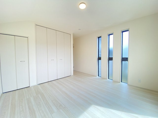 『八王子市新築戸建て』八王子市1549-3【仲介手数料無料】　１６期の洋室|～仲介手数料無料☆八王子ひなた不動産～　八王子市下恩方町　新築戸建て