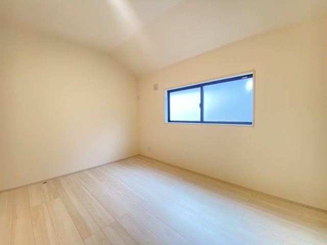 『八王子市新築戸建て』八王子市1549-3【仲介手数料無料】　１６期の洋室|～仲介手数料無料☆八王子ひなた不動産～　八王子市下恩方町　新築戸建て