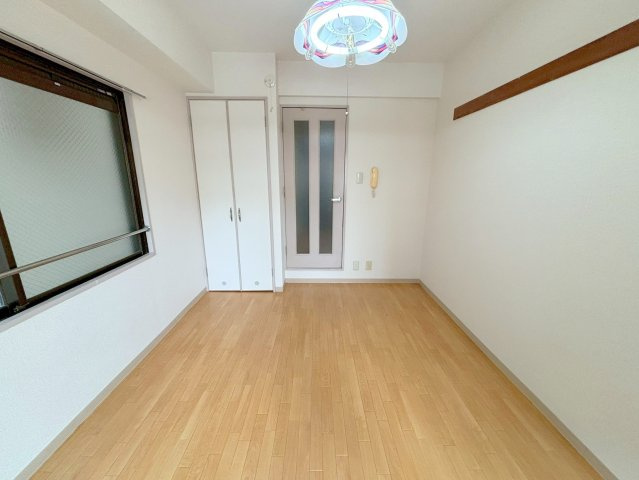 レーズライン下新庄の居間・リビング