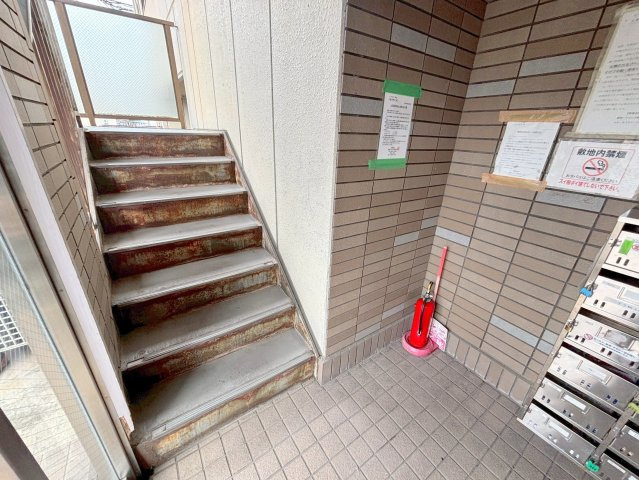 レーズライン下新庄のロビー