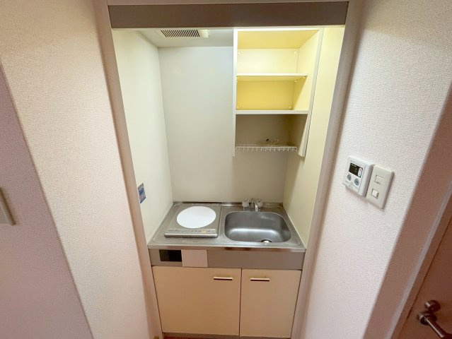 レーズライン下新庄のキッチン