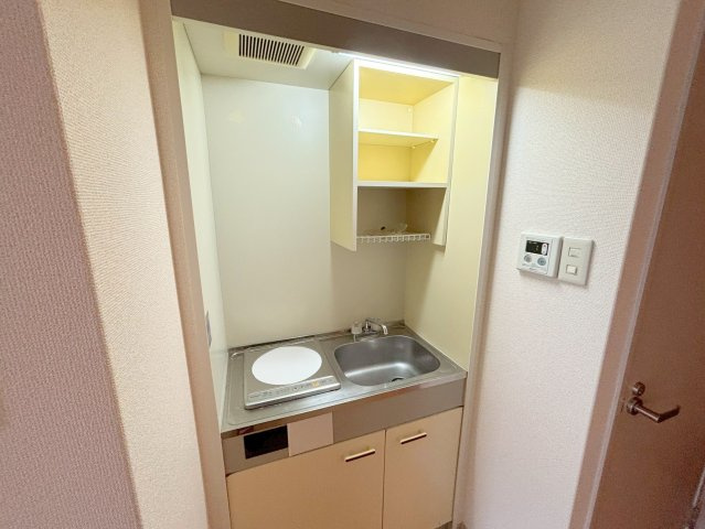 レーズライン下新庄のキッチン