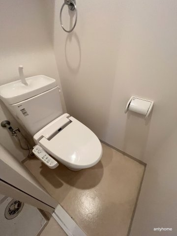 オリエンタル江坂　仲介手数料無料のトイレ