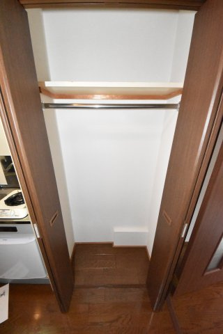 プレサンス難波ウエストの収納