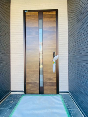 よかタウン／南区御幸西2丁目4期／4号棟の玄関