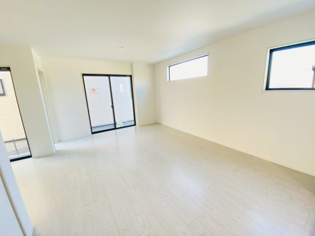 よかタウン／南区御幸西2丁目4期／4号棟の居間・リビング