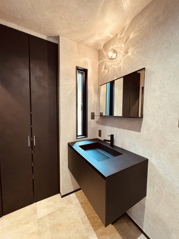 HAYAMA SHELTER - 葉山で、心ととのう家の玄関