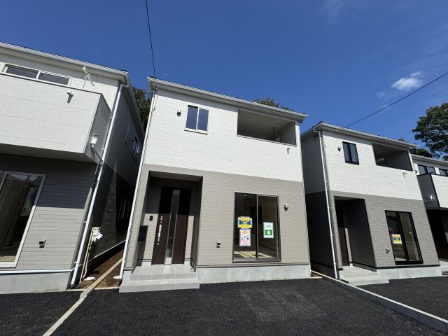 柏市新逆井１丁目新築戸建【土南部小学校：4分】の外観|2号棟外観・完成済み内覧可能です！