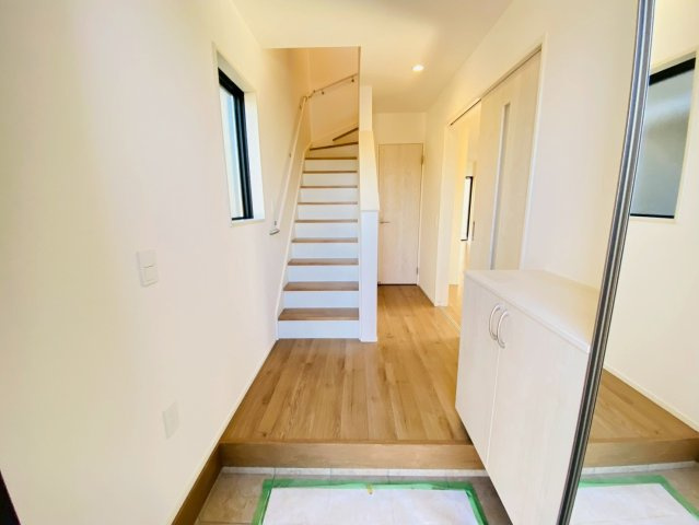 よかタウン／南区御幸西2丁目4期／5号棟の玄関