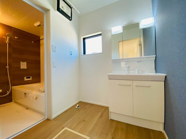 よかタウン／南区御幸西2丁目4期／5号棟のランドリースペース