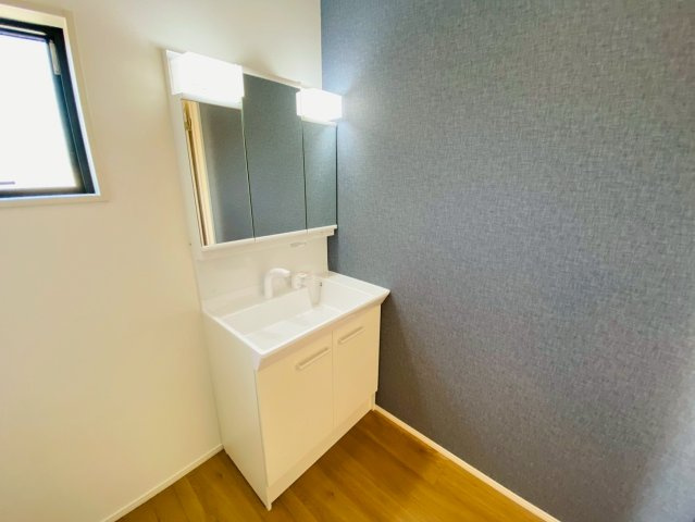 よかタウン／南区御幸西2丁目4期／5号棟の独立洗面台