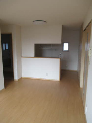 【居間・リビング】 | Uハイツカリス | 居間です