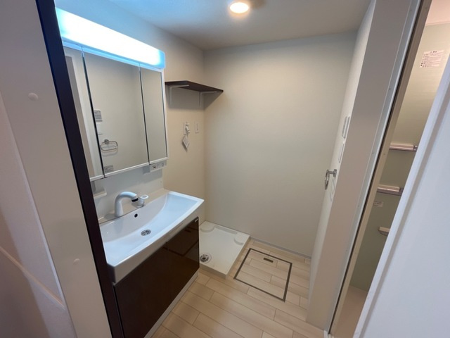 ヴェルニースの洗面所