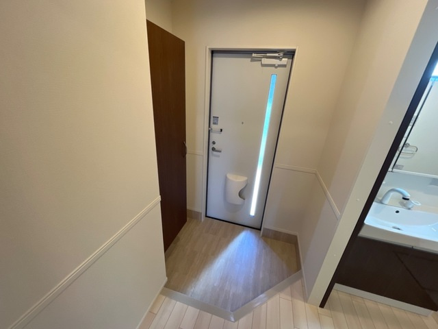 ヴェルニースの玄関