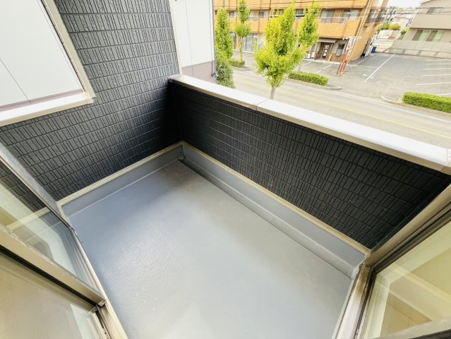 東海市富貴ノ台6-15『仲介手数料無料』新築戸建てのバルコニー