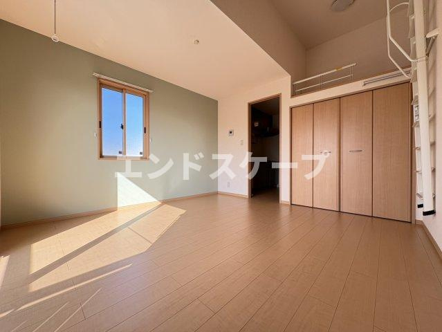 ローレルコート　Ⅲの居間・リビング|高崎、前橋のお部屋探しはエンドスケープまで！お客様の理想お聞かせ下さい♪