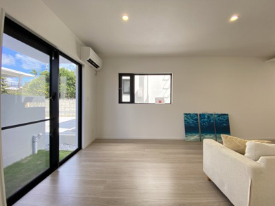 【居間・リビング】 | 嘉手納屋良Ⅱ（全5棟） | ※同仕様写真です