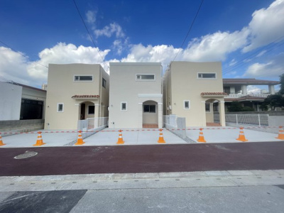 【前面道路含む現地写真】 | 嘉手納屋良Ⅱ（全5棟） | ※南側公道9m♪