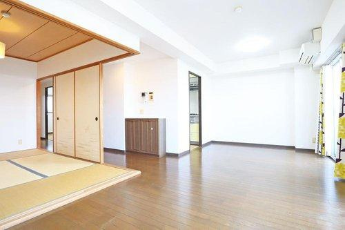 ライオンズマンション明石江井ヶ島の居間・リビング|リビングダイニング